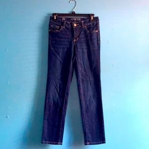 Girl’s dark blue jeans 👖